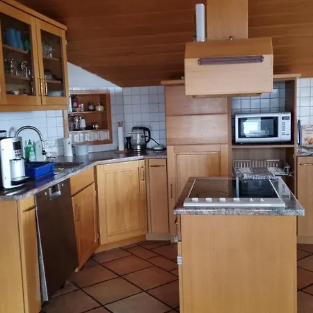 Schoene 4-zimmer-ferienwohnung Zu Vermieten * Loeffingen