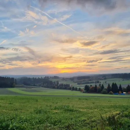 Schoene 4-zimmer-ferienwohnung Zu Vermieten Apartamento Löffingen